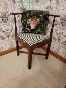 Mahogany Corner Chair