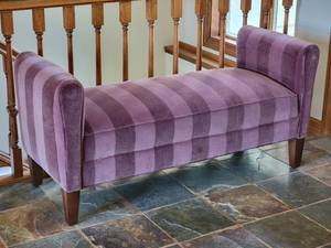 Stylish Lavender Entry Bench by Lee