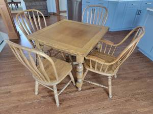 Charming Rusting Dining Set
