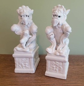Stunning Chinese Ceramic Foo Dog Statuettes