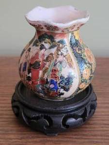 Gorgeous Hand Painted Miniature Chinese Ceramic