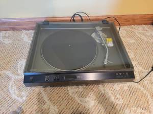 Optonica Turntable Model RP-4705