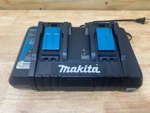 lot 47 image: MAKITA 18-Volt Lithium-Ion Dual Port Rapid Optimum Charger
