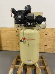 lot 108 image: INGERSOLL RAND 80 Gallon Compressor (CBV791877)