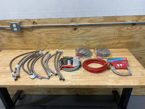 lot 120 image: Lot of Miscellaneous Plumbing Supplies