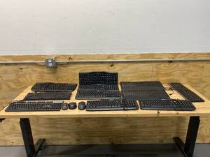 lot 134 image: Lot of Computer Keyboards and Mice (wired and wireless)