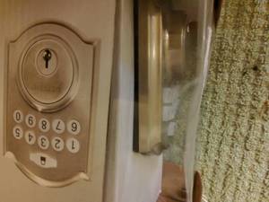 Defiant keyless deadbolt