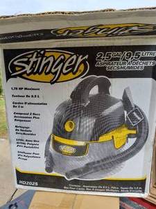 Stinger 2.5-gal wet dry vac