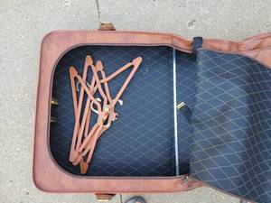 Gentlemans traveling Suit Case Large space