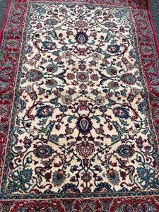Nain Rug With Vibrant Colors