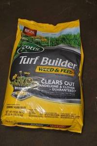 Scotts Turf Builder Weed and Feed Fertilizer