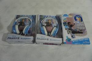 Frozen II Headphones, Storybook Projector