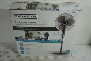 Black and Decker 16 Dual Blade Pedestal Fan