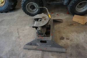 B & W Companion Brand Truck Bed Mount 5th Wheel Hitch