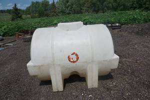Large 500 Gallon Liquid Storage Tank