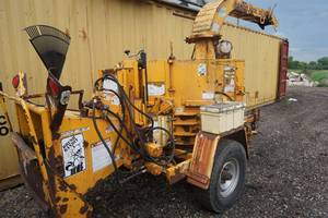 Bandit Model 200 XP Tow Behind Wood Chipper