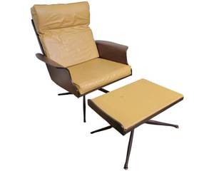 lot 01 image: Vintage Mid Century Modern Danish Lounge Chair and Ottoman $2000 Value THAT ONE CHAIR