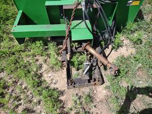 John Deere Model 666