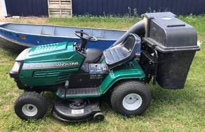 Ranch King 42 Riding LawnmowerBaggerMulcher