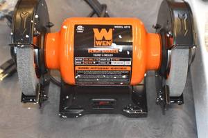 lot 19 image: 6 Inch Bench Grinder