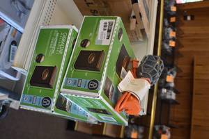 lot 23 image: 2 Mail boxes and a trouble light