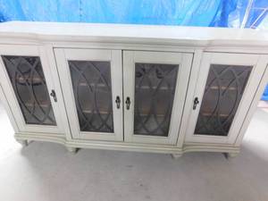lot 2 image: Heavy duty Cabinet with glass on doors
