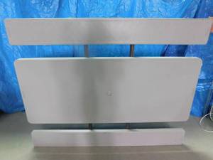 lot 19 image: Plastic top with metal frame portable picnic table