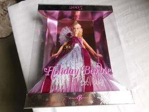 lot 36 image: 2005 Holiday Barbie (Bob Mackie)