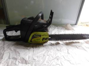 lot 47 image: Poulan chain saw