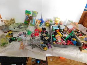lot 105 image: Vintage toys, cracker jack toys & others