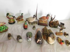 lot 107 image: Duck figurines & more