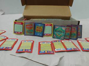 lot 139 image: Box of baseball score magic motion trivia cards