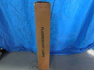 lot 146 image: Unopened box of  4 foot florescent light bulbs
