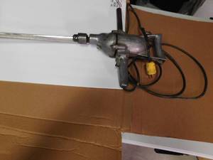 lot 177 image: Electric Power paint and sheet rock mixer