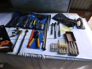 lot 181 image: Lot of tools