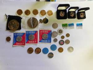 lot 231 image: lot of coins & tokens