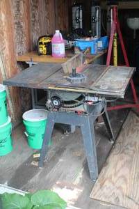 lot 13 image: Craftsman 113.298032 Table Saw