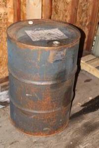 lot 22 image: Metal Drum