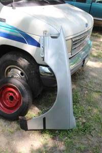 lot 58 image: Toyota Car Driver Side Front Fender