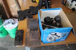 lot 62 image: Lot of  Machining Parts