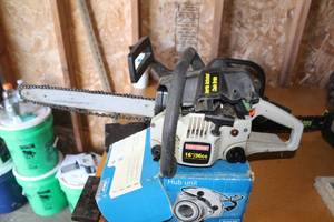 lot 65 image: Craftsman 16 36cc Chain Saw