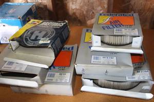 lot 73 image: Lot of (6) Air Filters (in box)