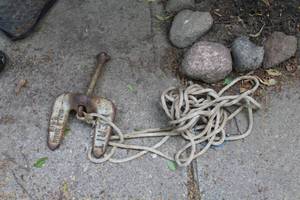 lot 80 image: Boat Anchor w Rope
