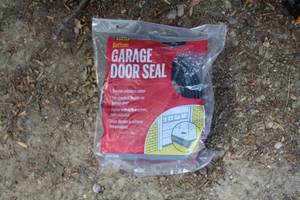 lot 114 image: MD 16 Rubber Garage Door Seal (in original packaging)