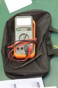 lot 122 image: Blue-Point EEDM5038 Multi-Tester with Carry Bag