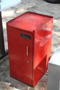 lot 141 image: Snap-on Metal Storage Cabinet 3-drawer2-shelf1-door