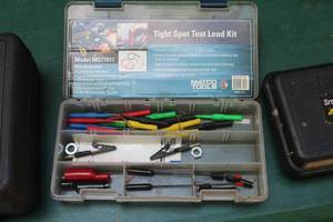lot 294 image: MD77011 Tight Spot Test Lead Kit w Plastic Case