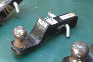 lot 495 image: Ridgod Hitch Mount w  1-78 Ball