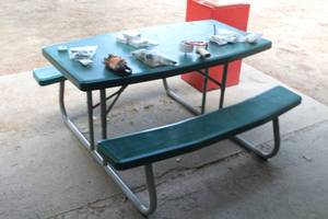 lot 550 image: Lifetime MetalPlastic Folding Picnic Table