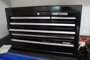lot 201 image: Craftsman 26 Tool Box 7-drawer w Key